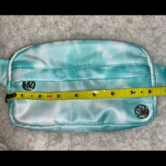 STEVE MADDEN TIE DYE WAIST PURSE/PACK - Picture 7 of 11